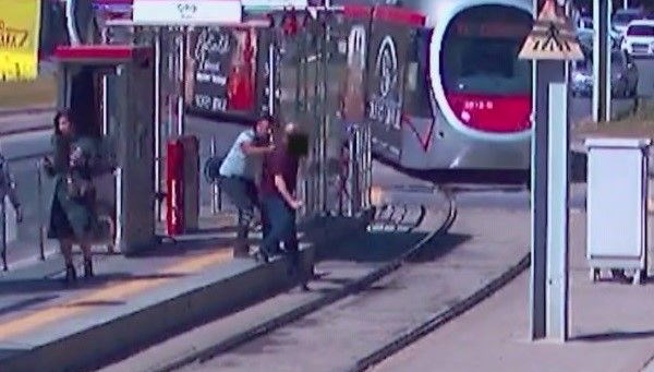 guvenlik gorevlisinin dikkati hayat kurtardi Jfwf4nGm