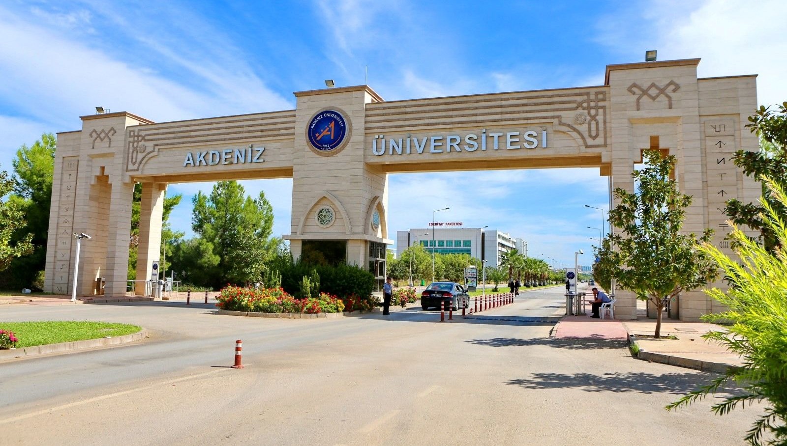 akademisyenlerden sgkya usulsuz tahsilat ve ameliyat manipulasyonu SpnQfug5.jpg