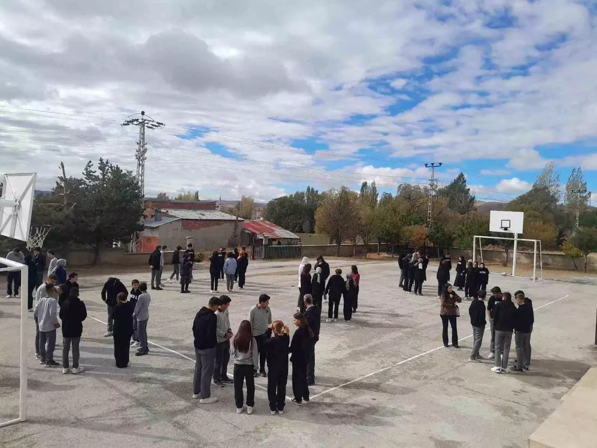 aydintepedeki okullarda afet tatbikati gerceklestirildi ZinVytfA.jpg