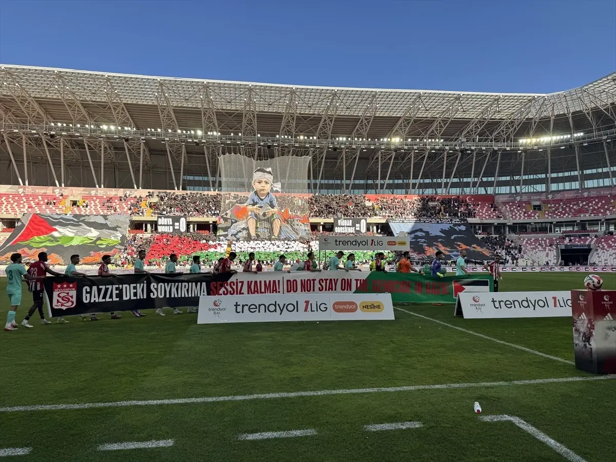 sivasspor taraftarindan filistine destek koreografisi 2uClrc4N