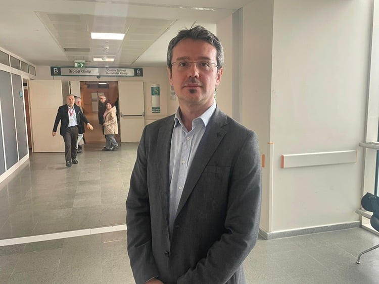 Prof. Dr. Faruk Özgör