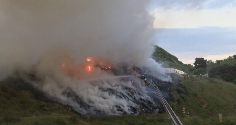 umraniyede-yangin-ekipler-seferber-oldu-YspWmRVz